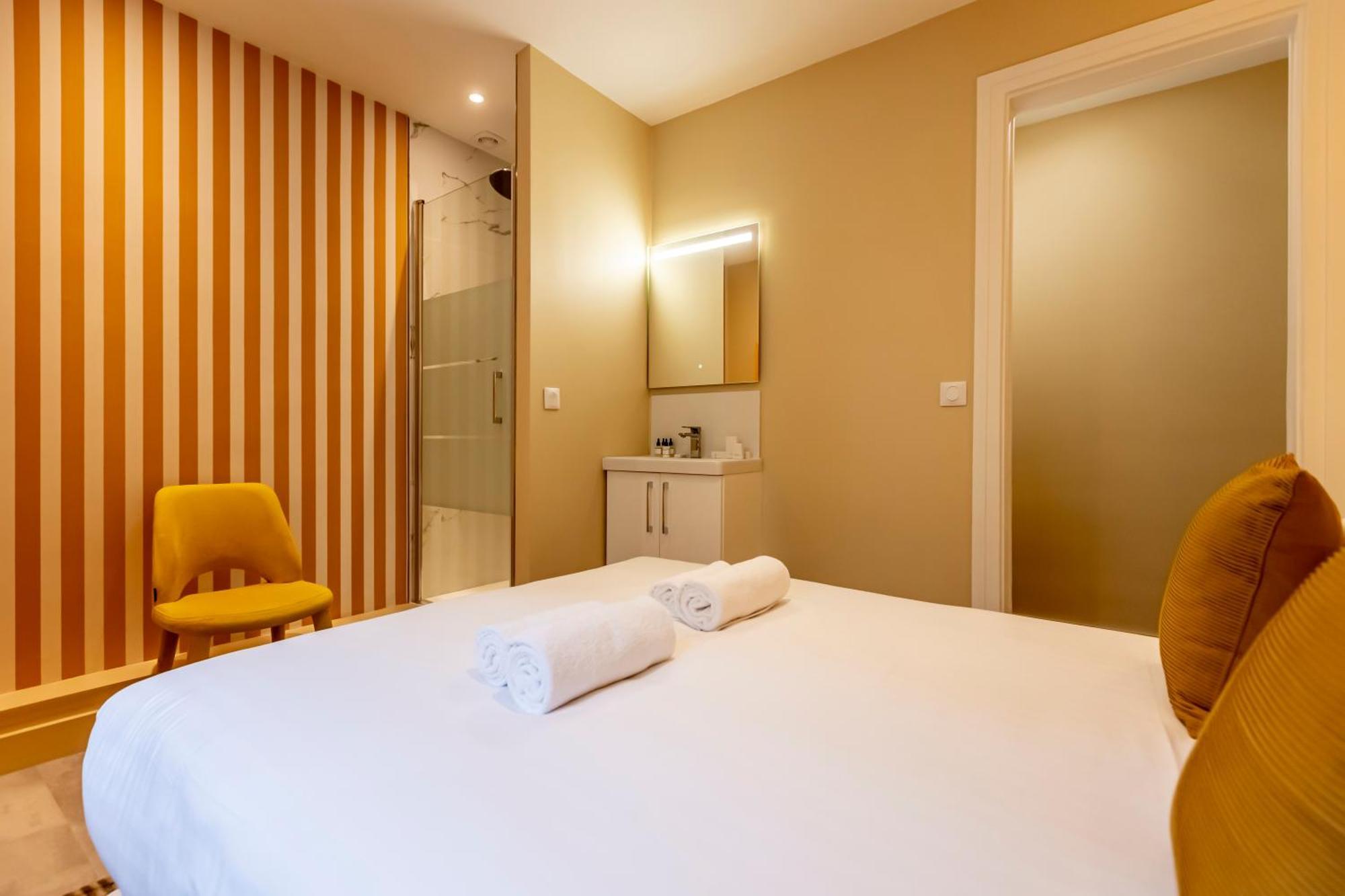 Sweett - Batignolles Apartment